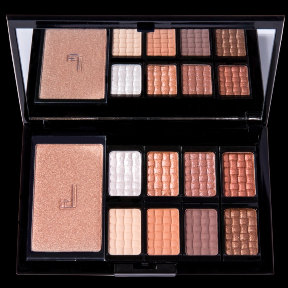 Doucce Freematic Eyeshadow Pro Palette Nude New!